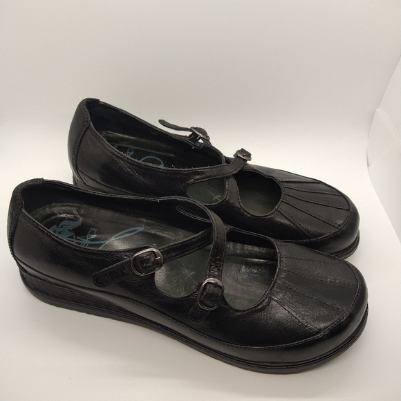 Dansko Womens Mary Jane Leather Clog Shoes - Picture 1 of 7